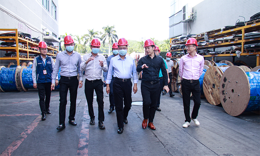 凤岗镇委书记张耀洪一行视察民兴电缆